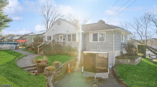 60 Van Nostrand Ave, Dover NJ  07801-4827 exterior