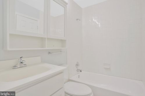 13761 Avonshire Dr, Silver Spring MD 20904-6707 exterior