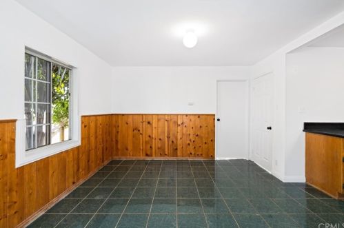 527 North St, Anaheim CA  92805-1932 exterior