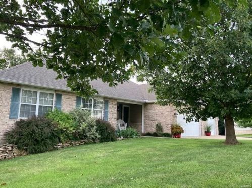 317 Bridgewater Heights Dr, Villa Ridge, MO 63089-2053