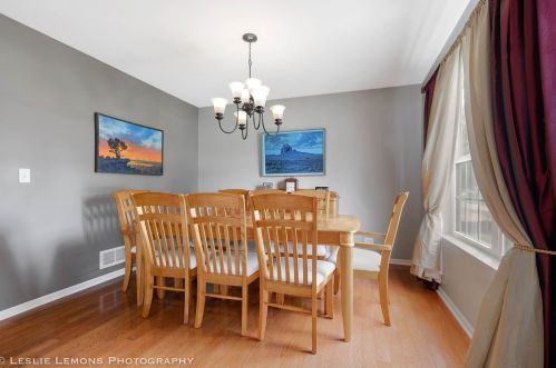 128 Reston Ct, Sycamore IL  60178-3000 exterior