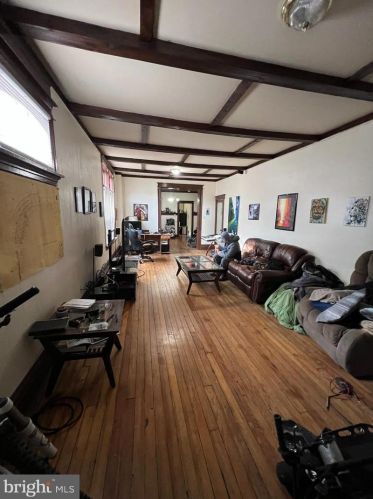 2122 Green St, Harrisburg, PA 17110-1029