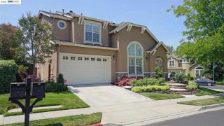 4105 Pleasanton Ave, Pleasanton, CA 94566-8003