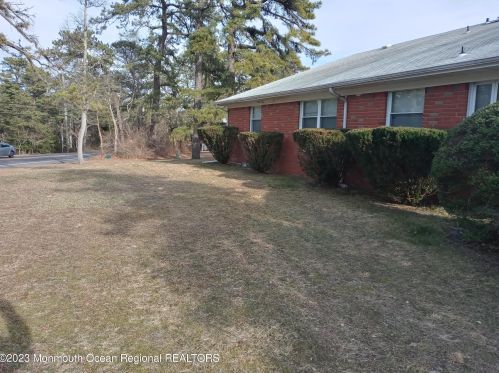 46 Crestwood Pkwy, Lakehurst, NJ 08759-3498