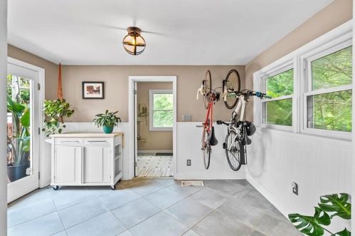 1627 Beacon Hill Blvd, Atlanta GA  30329-2517 exterior