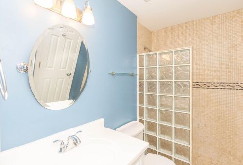 947 Auburnview Dr, Cincinnati OH  45206-2582 exterior