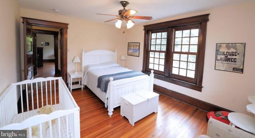 2144 Lawrence Rd, Trenton NJ 08648 exterior