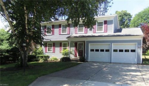 5920 Som Center Rd, Cleveland OH  44143-3541 exterior