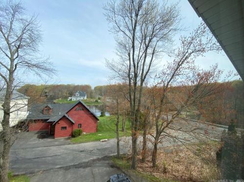 90 Averyll Ave, Waterbury, CT 06716-1302