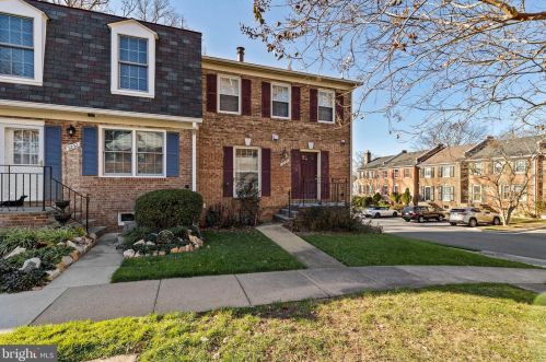 5250 Bradgen Ct, Springfield, VA 22151-3505