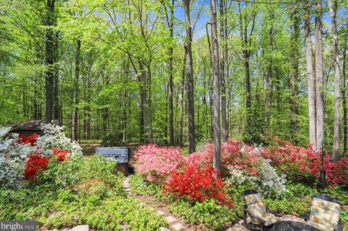 737 Sharpsburg Dr, Davidsonville MD 21035-1927 exterior