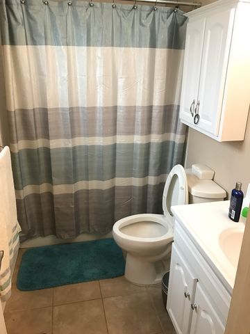 310 Russell St, Carlsbad, NM 88220-6033