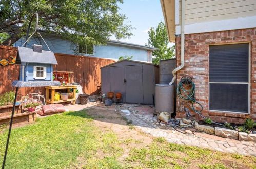 8400 Ruthette Dr, Fort Worth TX  76182-3630 exterior