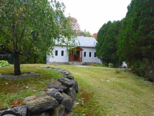 1026 Jaffrey Rd, Marlborough, NH 03455-2807