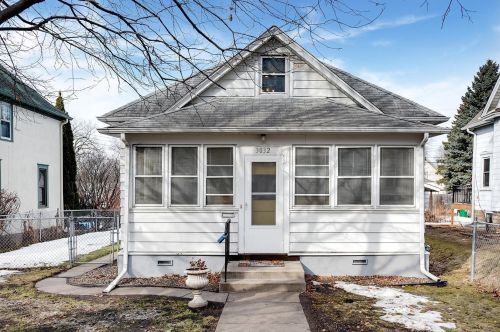 3032 Polk St, Minneapolis, MN 55418-2128