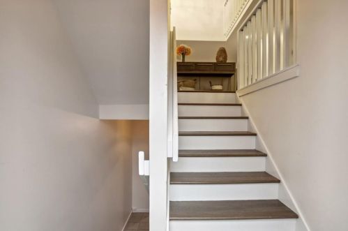 1209 Brookhaven Woods Ct, Atlanta GA  30319-3880 exterior