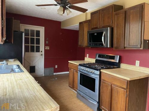 2780 Post Oak Dr, Marietta, GA 30062-1644