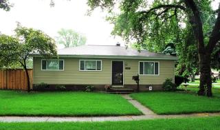 433 Lincoln Ave, Villa Park, IL 60181-1303