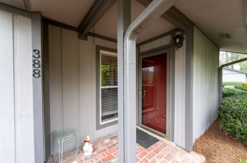 388 Manning Villas Dr, Marietta, GA 30064-3016
