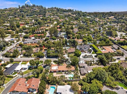 11411 Arroyo Ave, Santa Ana CA  92705-2469 exterior