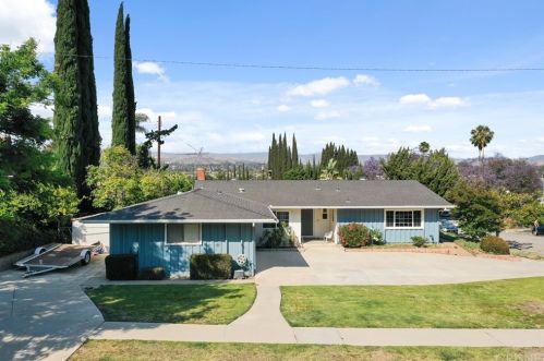5 Washburn St, Simi Valley, CA 93065-4051