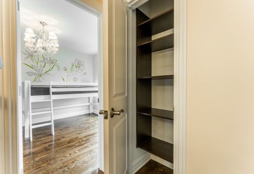 1502 Frank Ave, Bannockburn IL  60015-3523 exterior