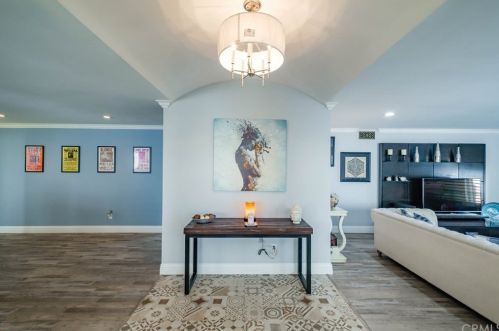 818 Calle Del Sol, Upland CA 91784-1875 exterior