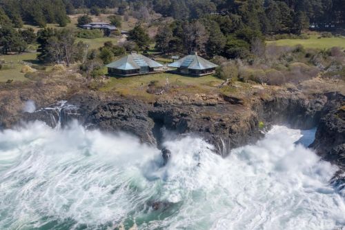 45434 Indian Shoals Rd, Mendocino, CA 95460-9756