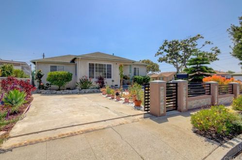 530 148th St, Gardena, CA 90248-1606