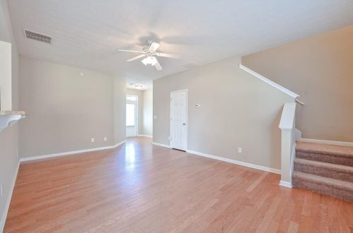 744 Mountain Laurel Dr, Holly Springs, GA 30114-1274