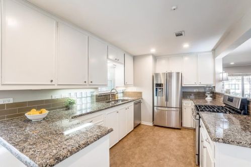 6322 Anita St, Dallas TX  75214-2615 exterior