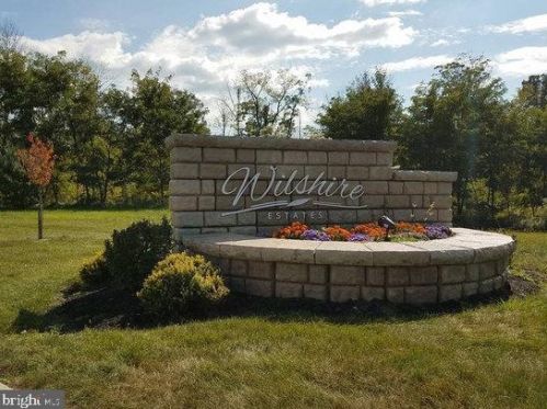 732 Hampton Court Rd, Harrisburg, PA 17112