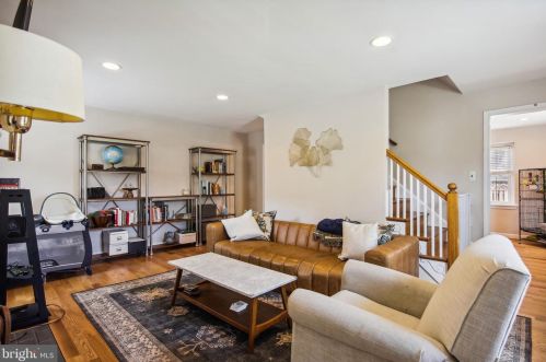 10130 Brookmoor Dr, Silver Spring MD 20901-2712 exterior