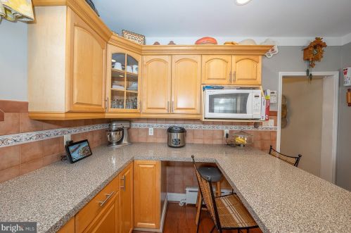 5726 12 St, Philadelphia PA 19141-4111 exterior