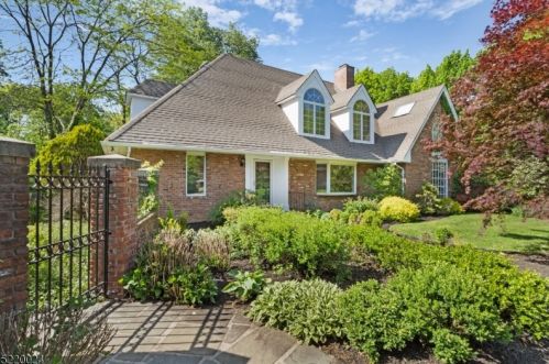 6 Normandy Pkwy, Morristown, NJ 07960-5716