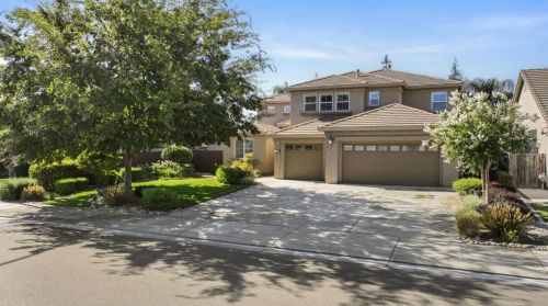 180 Sea Gull Ct, Ripon, CA 95366-9212
