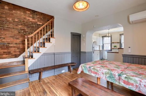 212 Howard Ave, Lancaster PA  17602-4208 exterior