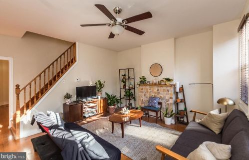 2532 Collins St, Philadelphia PA  19125-1705 exterior