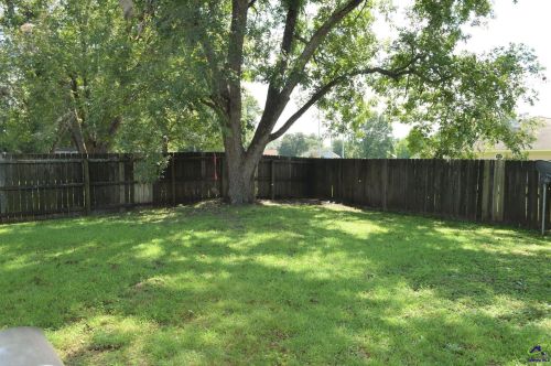 118 Cheshire Dr, Warner Robins GA  31088-1125 exterior