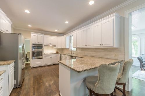 1565 Lazy River Ln, Atlanta GA  30350-3521 exterior