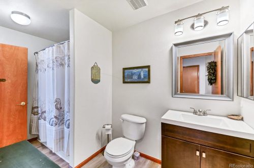 8017 Kalispell Way, Englewood CO  80112-4637 exterior