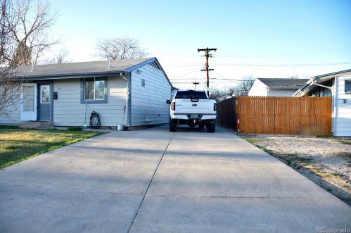 221 Cragmore St, Denver, CO 80221-3631