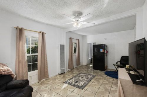 2950 11th St, Riverside CA  92507-4961 exterior