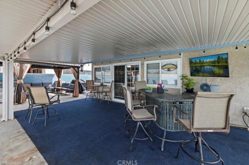 10331 Palmento Dr, Riverside CA  92505-1550 exterior