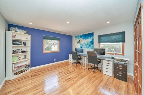 3004 Altura Ave, Glendale CA 91214-3602 exterior