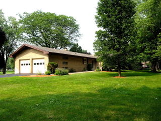 1299 Oswego Rd, Naperville, IL 60540-6269