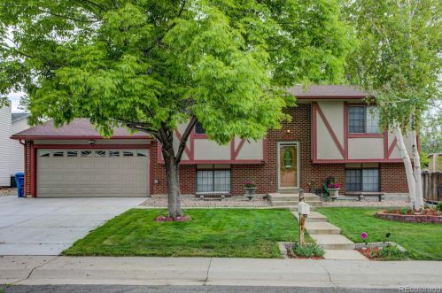 3816 Pitkin Cir, Aurora, CO 80013-3119