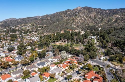 1547 El Miradero Ave, Glendale CA  91201-1203 exterior