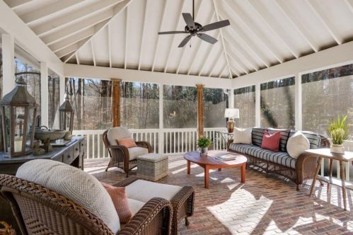 8265 Hewlett Rd, Atlanta GA  30350-3503 exterior