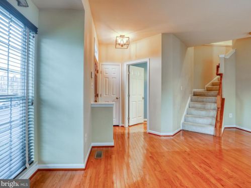 12 Payne St, Charles Town WV 25414-5536 exterior